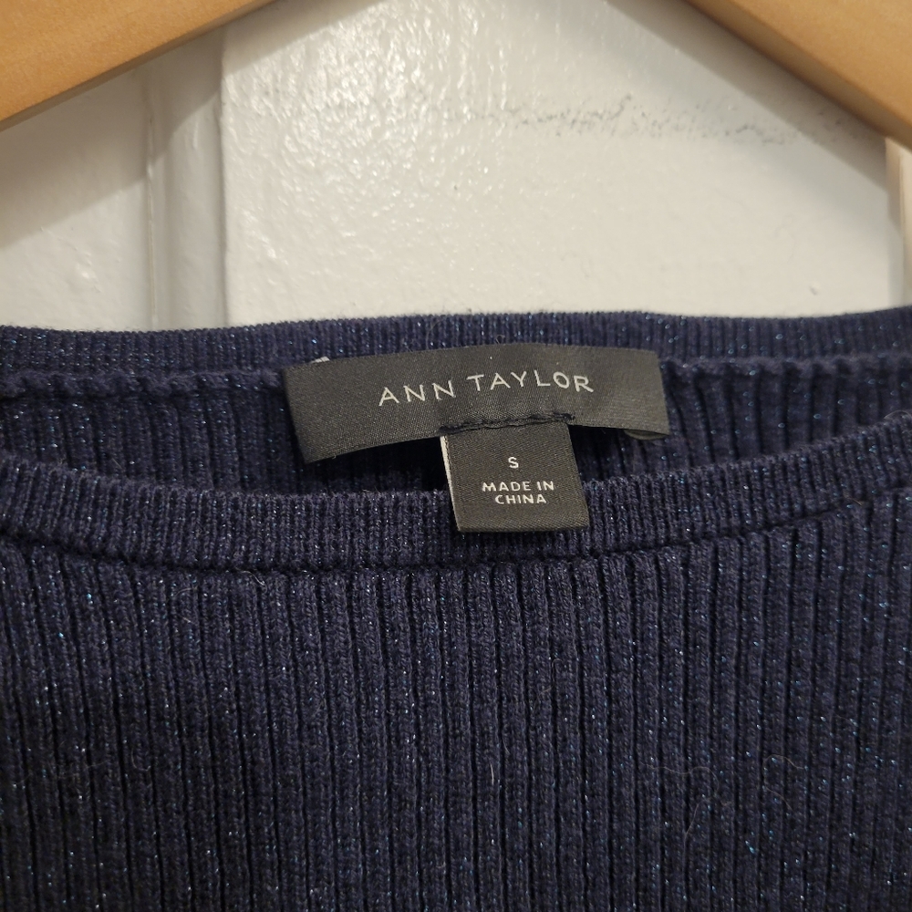 Ann Taylor navy, ribbed, boat neck long sleeved shirt with subtle sparkle